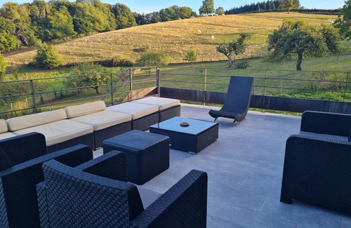 Pouques-Lormes Cottage | 10 Bedrooms Cottage In Pouques-Lormes