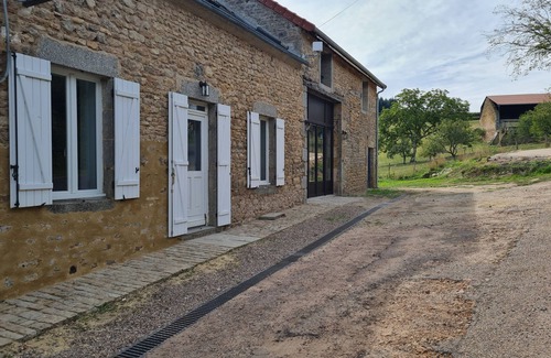 Pouques-Lormes Cottage | 10 Bedrooms Cottage In Pouques-Lormes