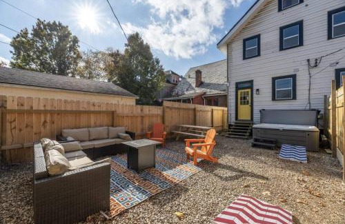 Glen Echo House | 10 Bedrooms Sleeps 28 2 Hot Tubs 1 Min To Fairgrounds