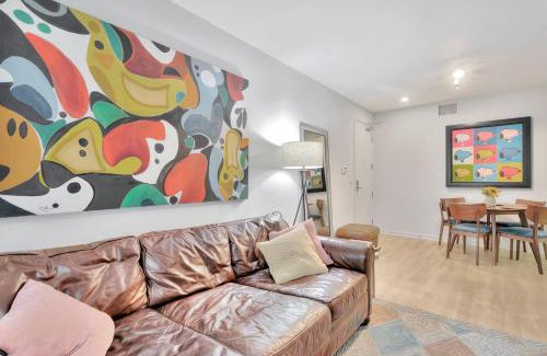 Downtown Apartment | 10 Cozy apartment heart of Santa Monica
