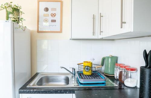Shirley Apartment | #10 Cozy Solihull Studio Near NEC & BHX