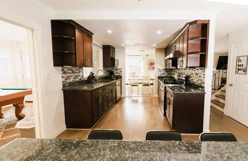 East San Jose House | 10 Guests 5BR 3BA 2000SQFT Luxury/Sport/Gym