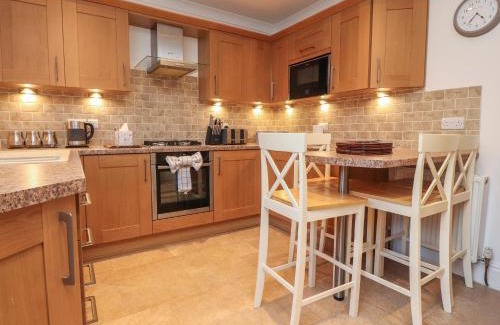 Skipton House | 10 Haw Grove