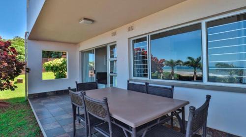 Illovo Beach Apartment | #10 Illovo Views