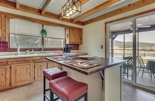 Mount Jackson House | 10 Mi to Bryce Resort: Peaceful Home on 10 Acres