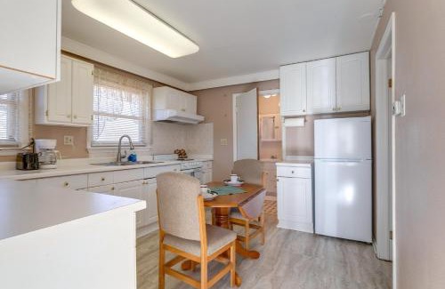 Aurora Apartment | 10 Mi to Denver Horse Farm Apartment in Aurora!