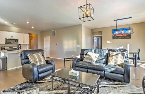 Aurora House | 10 Mi to DIA Spacious Aurora House with Yard!