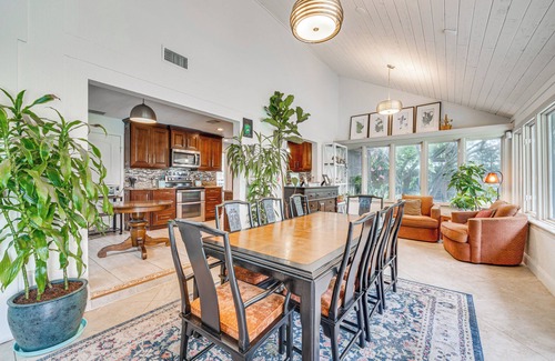 Orlando House | 10 Mi to Disney World: Lakeside Orlando Getaway!