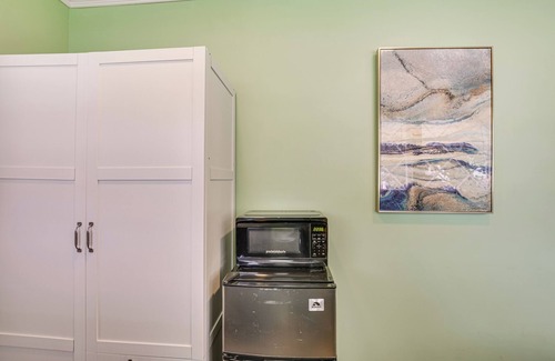 Paradise Hills Apartment | 10 Mi to Dtwn: Cozy Couple's Getaway in San Diego