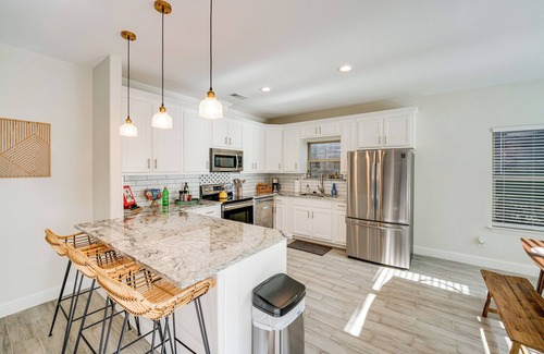 Dallas House | 10 Mi to Dtwn Dallas: Home Near Lakes & Parks!