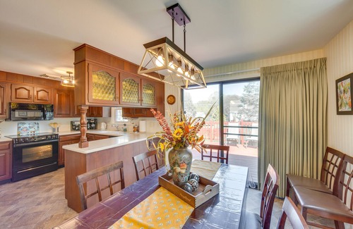 Leola House | 10 Mi to Dtwn Lancaster: Charming Home w/Yard!