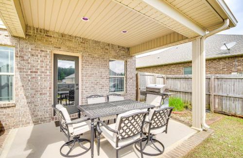 Gulfport House | 10 Mi to Gulfport Beaches Family Home with Patio