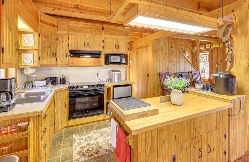 Tuskahoma House | 10 Mi to Sardis Lake Home with Grill in Tuskahoma