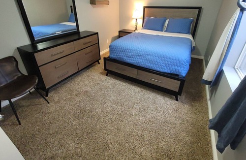 West Valley City House | 10 min from Airport & DT | Spacious rooms | Private Entry