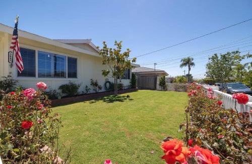 University City House | 10 min to Beach Central Villa