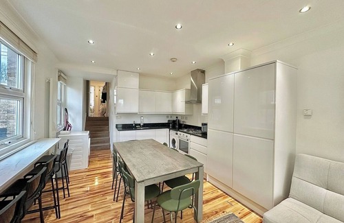 Streatham Hill Apartment | 10 min walk to tube station