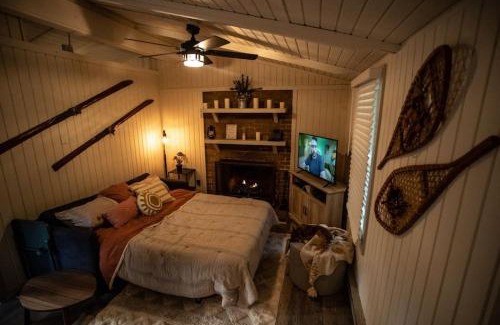 Elkton House | 10 mins from Shenandoah National Park - Cozy Cabin