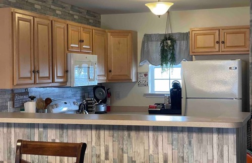 Rehoboth Beach House | 10 mins to beach-2 BR-Sleep Six-Pool-Beach PK pass