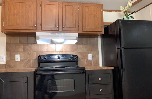 Hockley House | 10 mins to Houston Premium Outlet, 17 mins to Prairie View A&M, Cozy mobile home