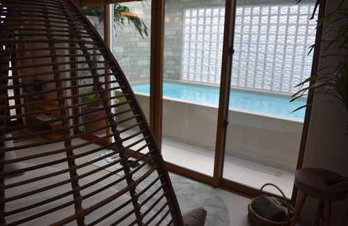 Chatan Villa | 10-minute walk to American Village! Private villa with pool