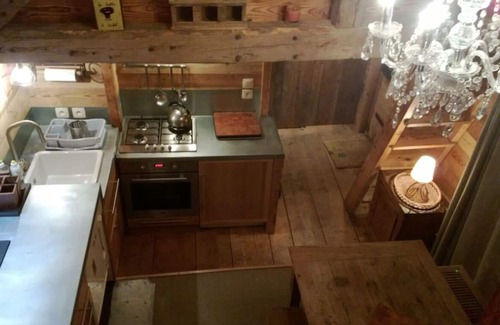 Dingy-Saint-Clair Ski Chalet | 10 minutes from Lake Annecy, charming cabin-style chalet