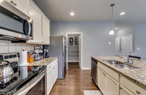 Cliftondale House | 10 Minutes from Airport & Convention Center