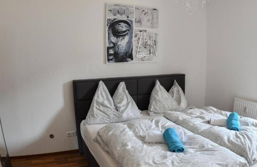 Himberg Apartment | 10 minutes to the airport Free Parking Near Vienna Pet friendly Apartment