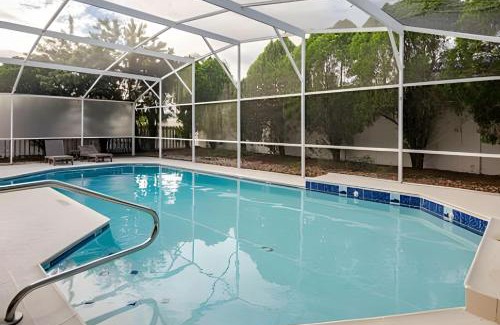 Indian Wells House | 10 Minutes to Disney Pool Home *Renovated*