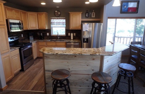 Salida House | 10 Minutes To Monarch Mountain, the Arkansas River and 10 Minutes To Salida!