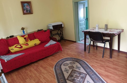 Scortoasa Other | 10 minutes to the Muddy Volcanoes! 5 bedrooms cozy Farmhouse pet-Friendly