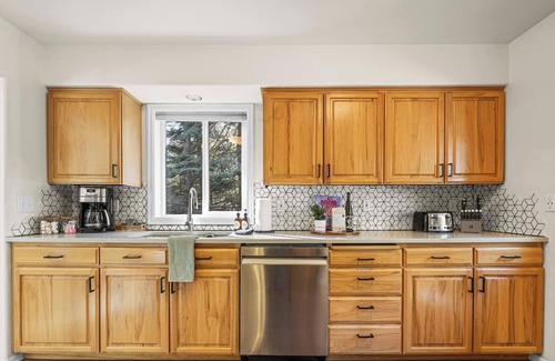 Underwood House | 10 minutes to town with scenic views