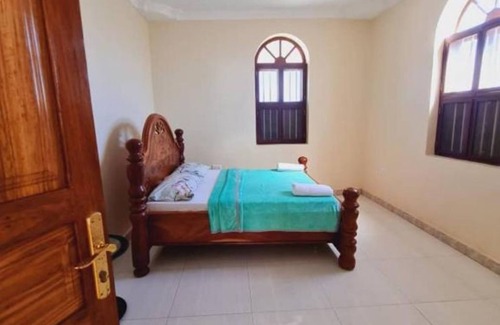 Stone Town Bed & Breakfast | 10 minutes walk from the harbor Home Stay Boutique Zanzibar bed and Breakfast 2