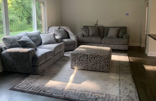 Benton Harbor House | 10 minutes walking to the beach !!!!
