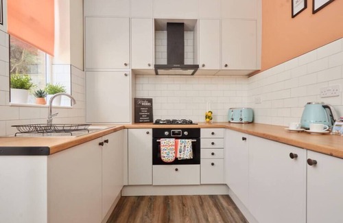 Bradford House | 10%OFF| 3 Nights | Leeds | Bradford | Free Parking