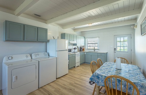East End House | 10% off Oct and Nov! Beachfront, 2bed/1bath, ground level, screened in porch.