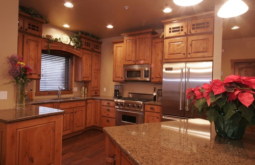 Whitefish House | 10% OFF- w/5 Pd nites booked 3 mo in advance, no holidays or discounts for 2024.