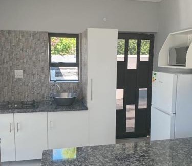 Colesberg Apartment | 10 on Earl Haig Colesberg