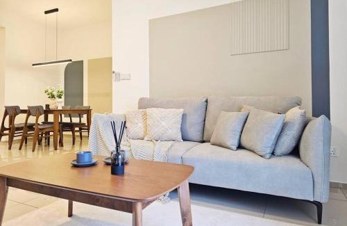 Pelabuhan Klang Apartment | 10 paxs Good stay Klang Bayuemas