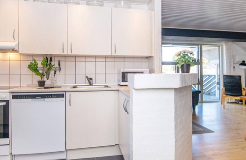 Pøt Strandby House | 10 person holiday home in Juelsminde