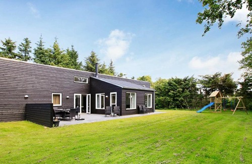 Blavand Strand House | 10 person holiday home in Bl vand
