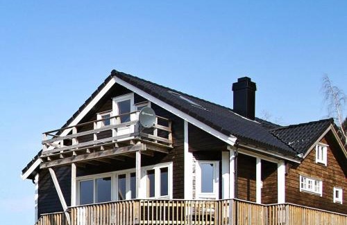 Bygstad House | 10 person holiday home in Bygstad