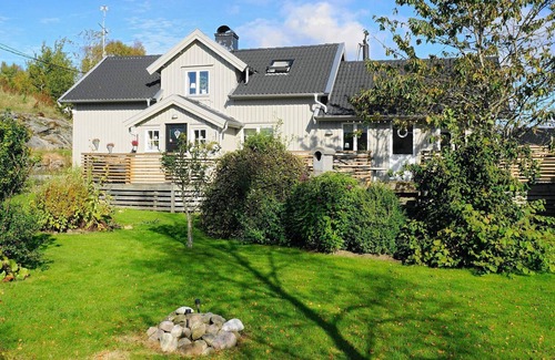 Stillingson House | 10 person holiday home in STILLINGSÖN