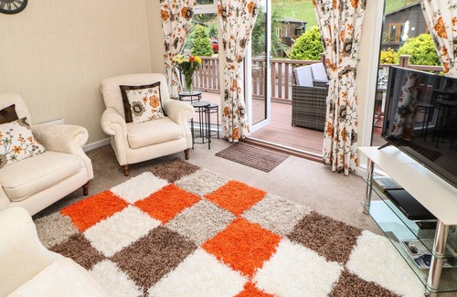 Tunstall Cabin | 10 POPPY LODGE, pet friendly in Hipswell