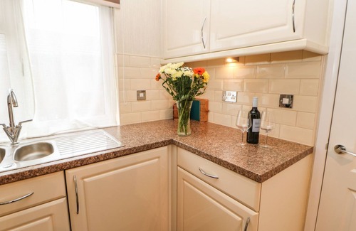 Tunstall Cottage | 10 POPPY LODGE, pet friendly in Catterick, North Yorkshire
