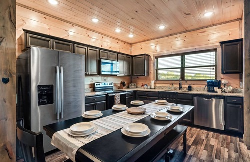 Sevierville Cabin | 10%SALE!/Indoor Pool/Pets/Arcades/Foosball/Basketball/Corn Hole/Quiet Community