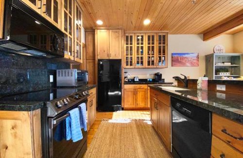 Deer Valley Apartment | 10 Settlers Cabin by SkyRun Park City