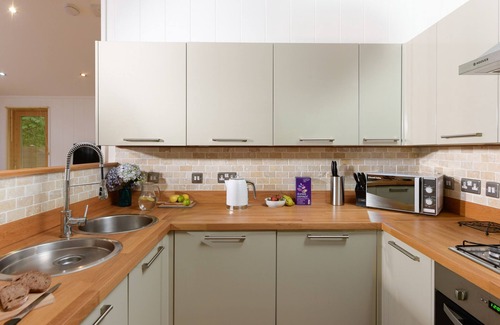 Looe Cottage | 10 STONERUSH VALLEY, family friendly, country holiday cottage in Looe
