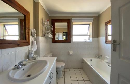 Knysna Central Apartment | 10 Summerplace