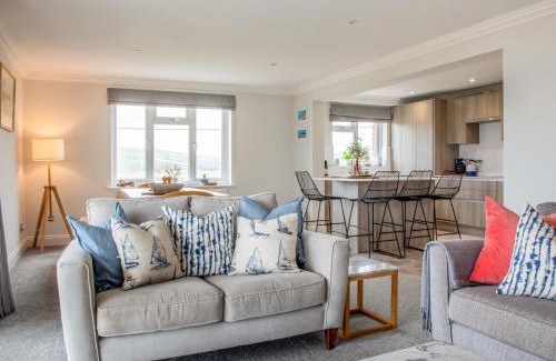 Burgh Island House | 10 Thurlestone Rock