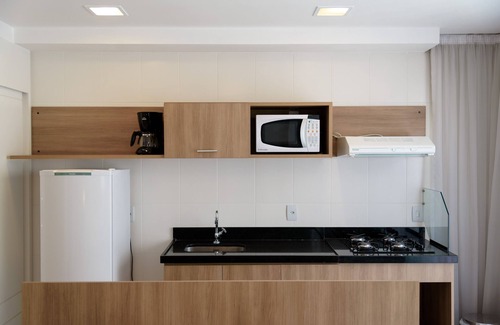 Jacarepagua Apartment | 10 Verano Stay Flat with garage (wi-fi, garage and kitchen)